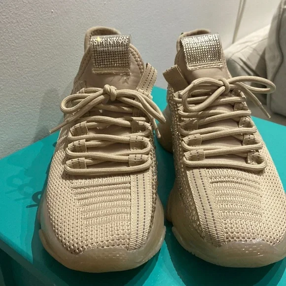 Steve Madden | Shoes | Never Been Used | Poshmark display picture 2